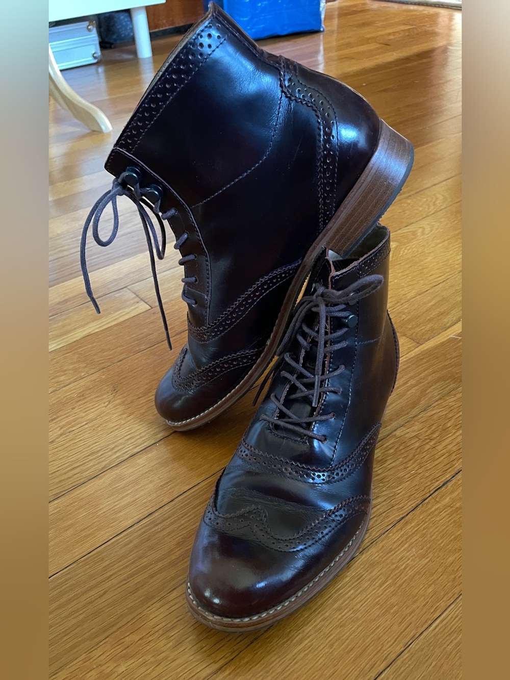 SEBAGO // Women's Burgundy Lace-Up Wingtip Brogue Genuine Leather Boots